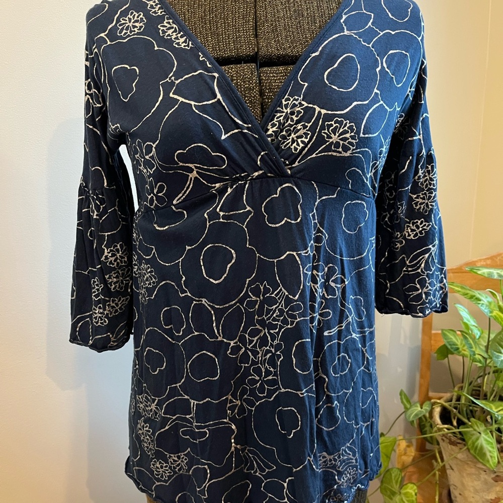 Anthropologie Splendid blue/silver 3/4 bell sleeve cotton knit shirt XS
